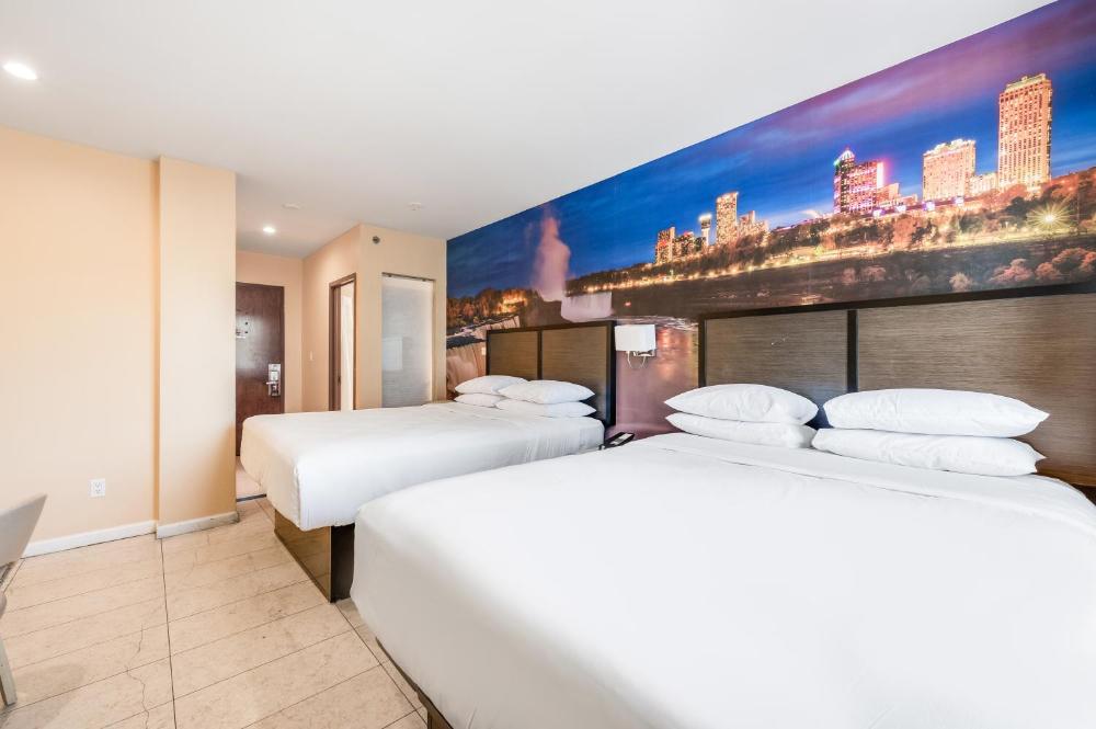 Queen Room interior